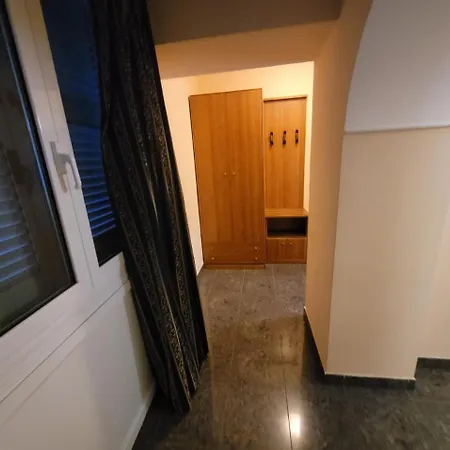 Casa Monica Palestro Appartement